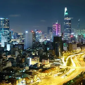  Appartamento Spacious Saigon - Infinity Pool In Rivergate