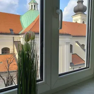 https://ferienwohnung-schloessel-1080.vienna-besthotels.com